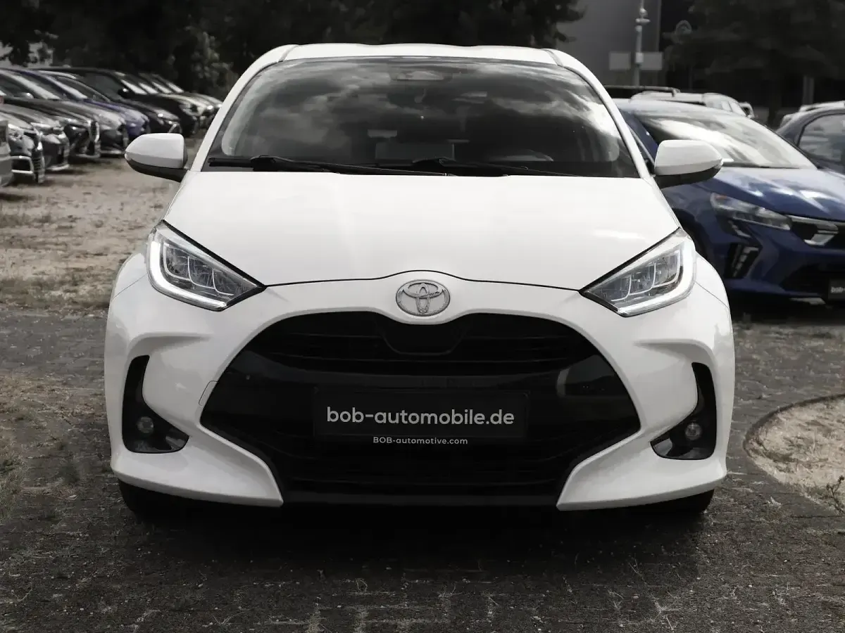 Gebraucht Toyota Yaris Comfort 116 PS (85 kW) 2024 Weiß Kleinwagen
