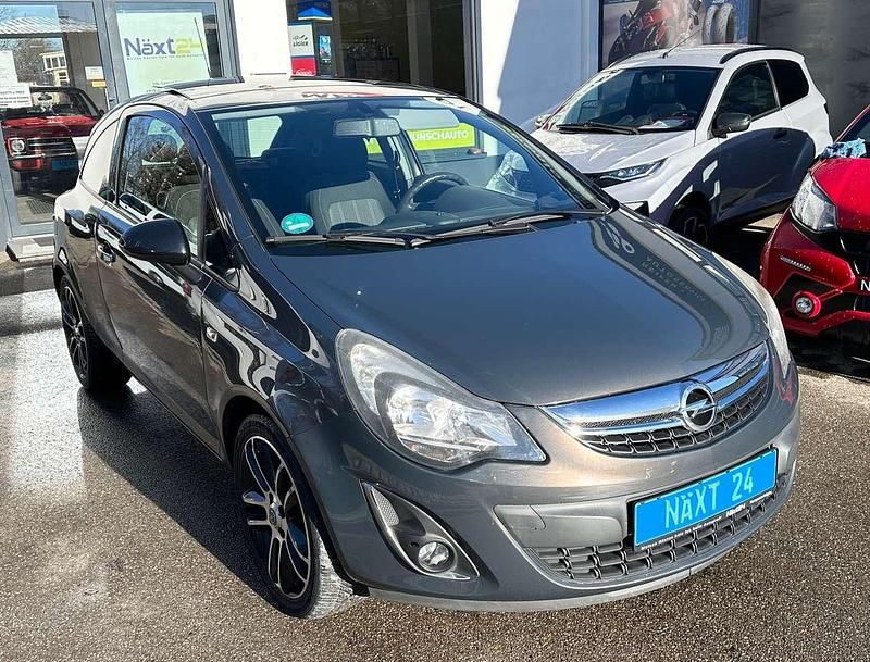 Gebraucht Opel Corsa Color Edition 101 PS (74 kW) 2014 Plat.anthr./rogrey/0j:silbergr Kleinwagen
