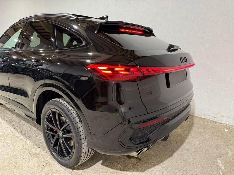 Neu Audi Q5 Sportback Edition .1 204 PS (150 kW) 2025 Schwarz SUV