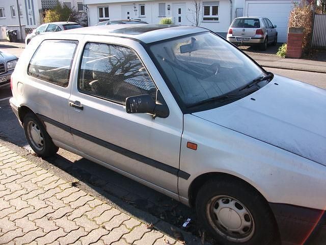 Gebraucht VW Golf III 60 PS (44 kW) 1992 Silber Kleinwagen