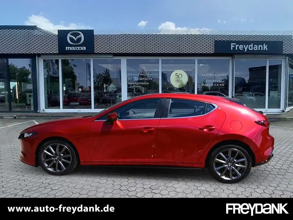 Gebraucht Mazda 3 Selection 122 PS (89 kW) 2020 Soul red crystal Limousine