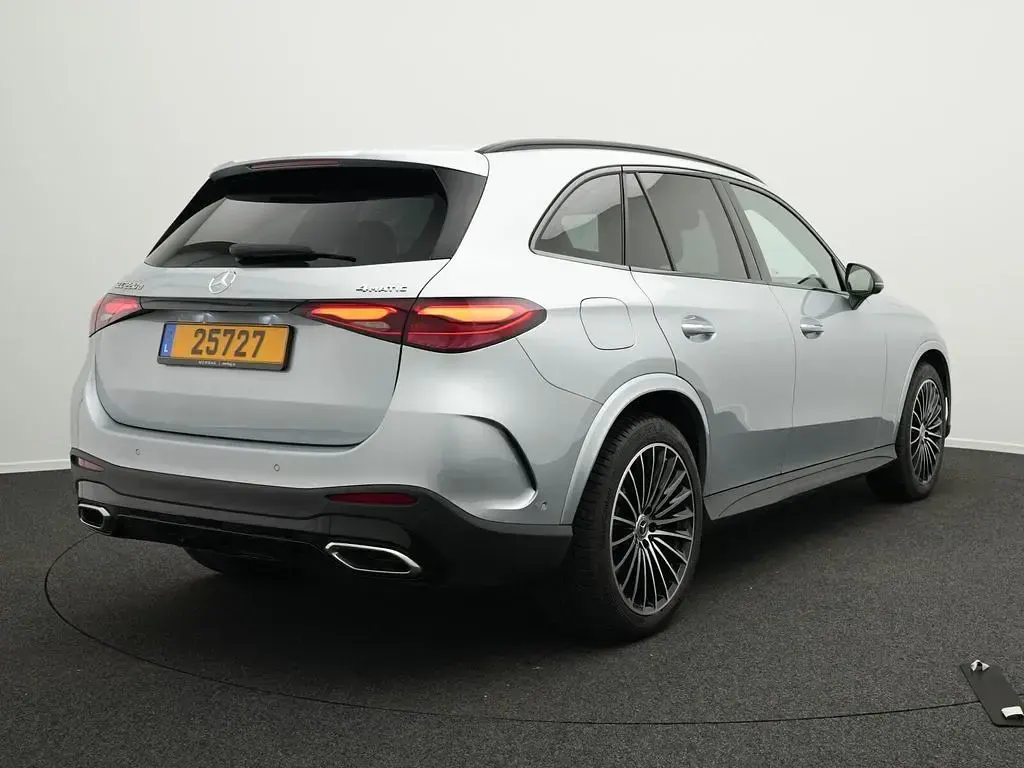 Gebraucht Mercedes GLC220 AMG line 197 PS (144 kW) 2026 Silber SUV