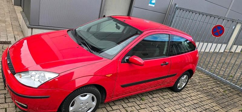 Gebraucht Ford Focus 116 PS (85 kW) 2002 Rot Limousine