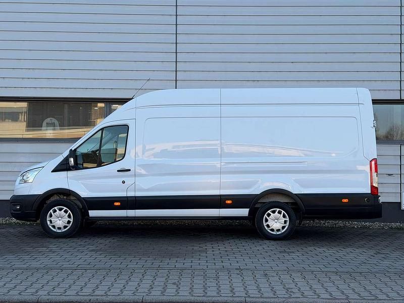 Gebraucht Ford Transit Trend 131 PS (96 kW) 2021 Frostweiß Kleinwagen