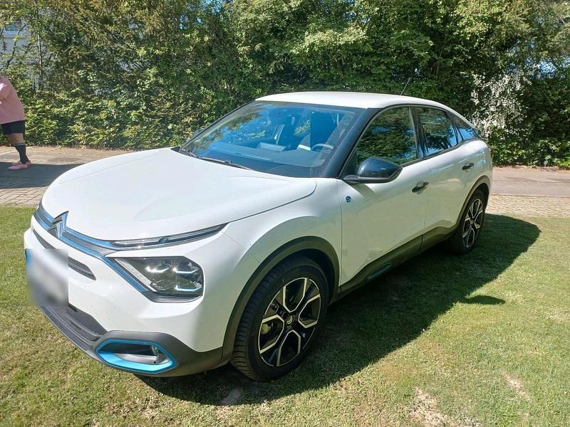 Weiß Gebraucht 2024 Citroën e-C4 SUV | 19.500 € (Guter Preis) - Bild 1/4