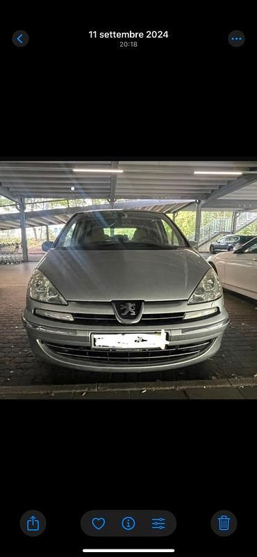 Silber Gebraucht 2008 Peugeot 807 Van / Kleinbus | 2.050 € (Guter Preis) - Bild 1/4