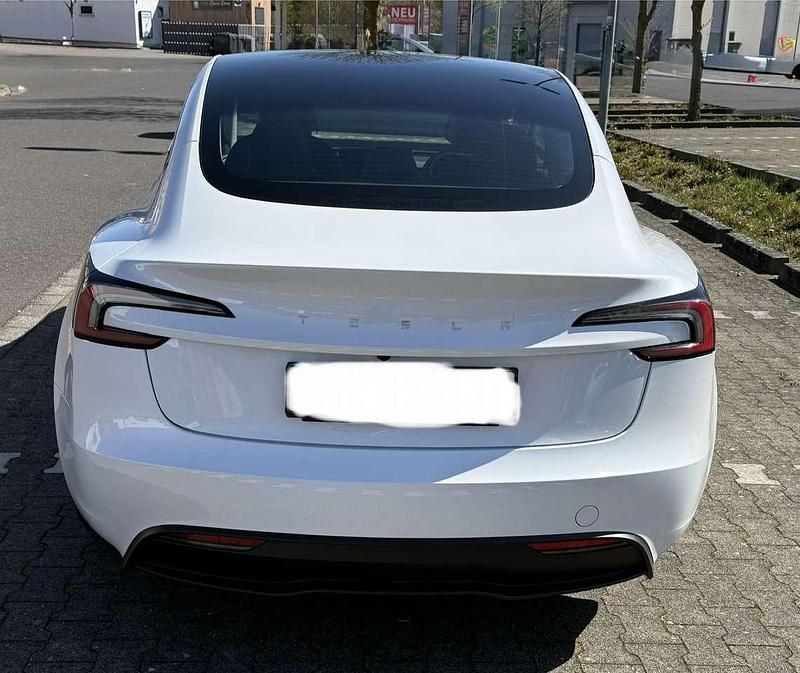 Gebraucht Tesla Model 3 RWD 239 kW (325 PS) 2023 Weiß Limousine