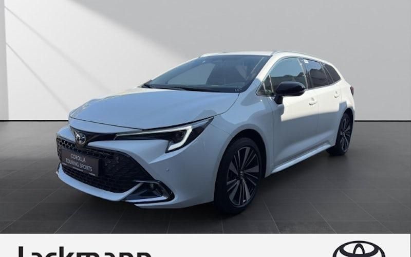 Neu Toyota Corolla 178 PS (130 kW) 2026 Weiß Kombi