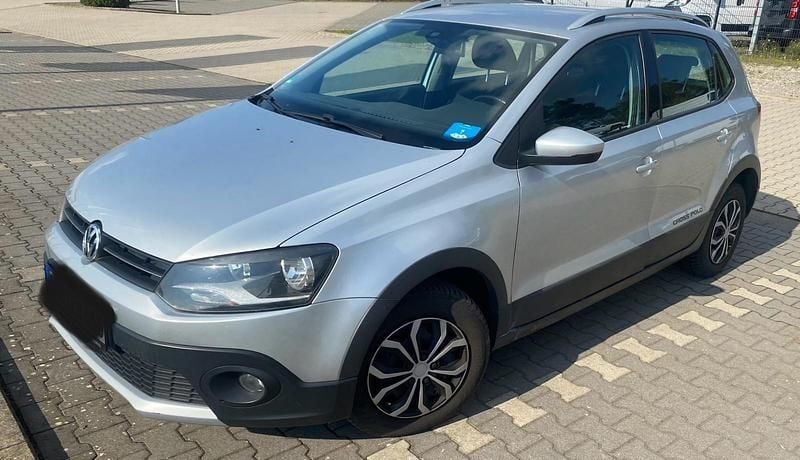 Silber Gebraucht 2011 VW Polo Cross Kleinwagen | 6.800 € (Fairer Preis) - Bild 1/4