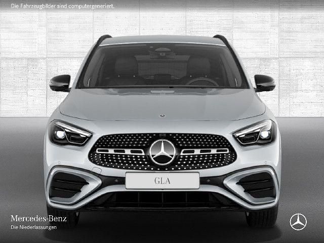 Usata Mercedes GLA200 Advanced Plus 163 CV (119 kW) 2023 Argento SUV