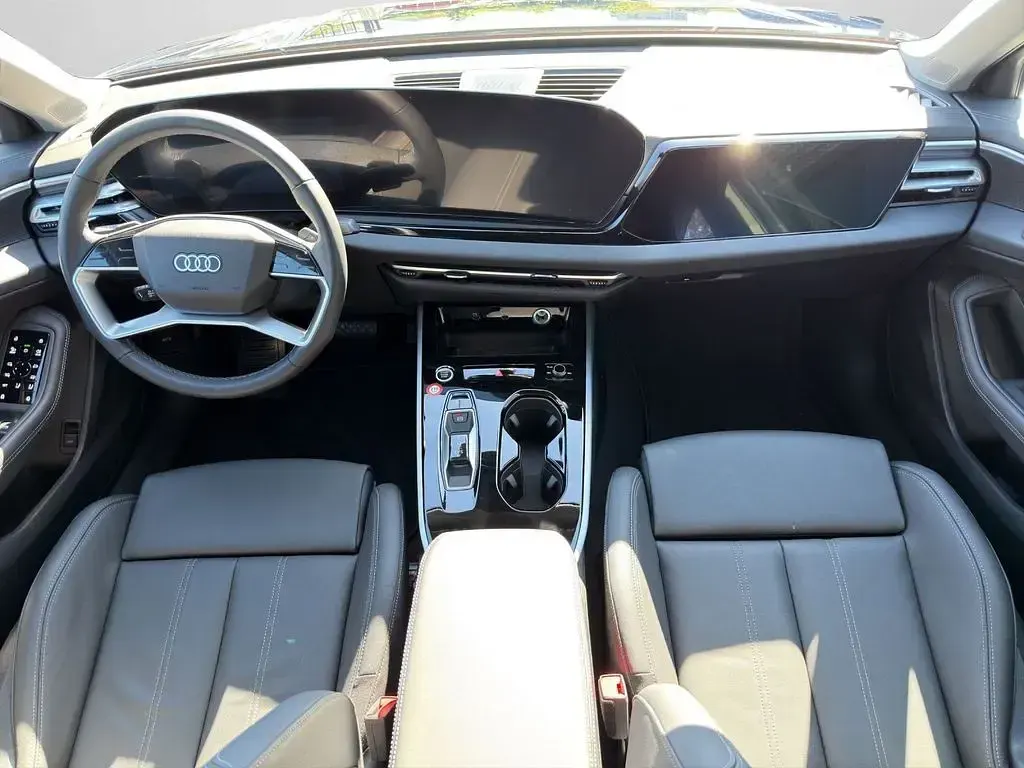 Gebraucht Audi A5 Ambiente 204 PS (150 kW) 2025 Firmamentblau metallic Limousine