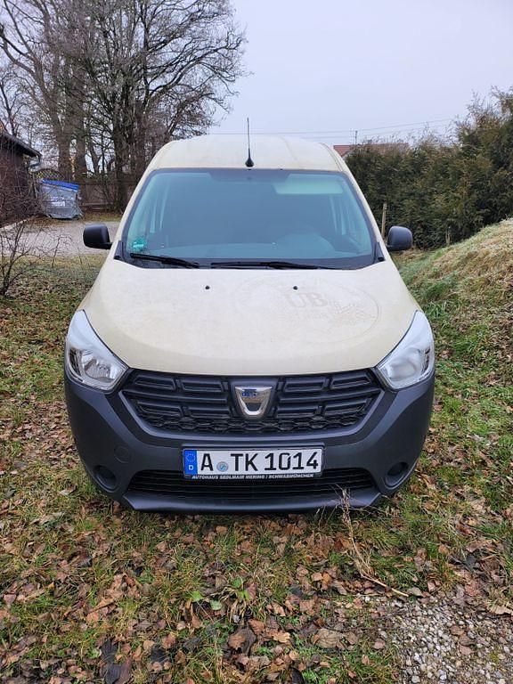 Weiß Gebraucht 2021 Dacia Dokker Van | 11.500 € (Superpreis) - Bild 1/4