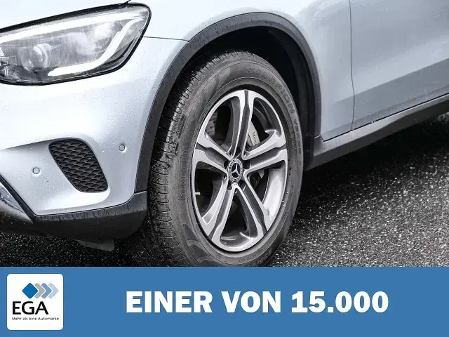 Gebraucht Mercedes GLC400d 330 PS (242 kW) 2021 Silber metallic SUV