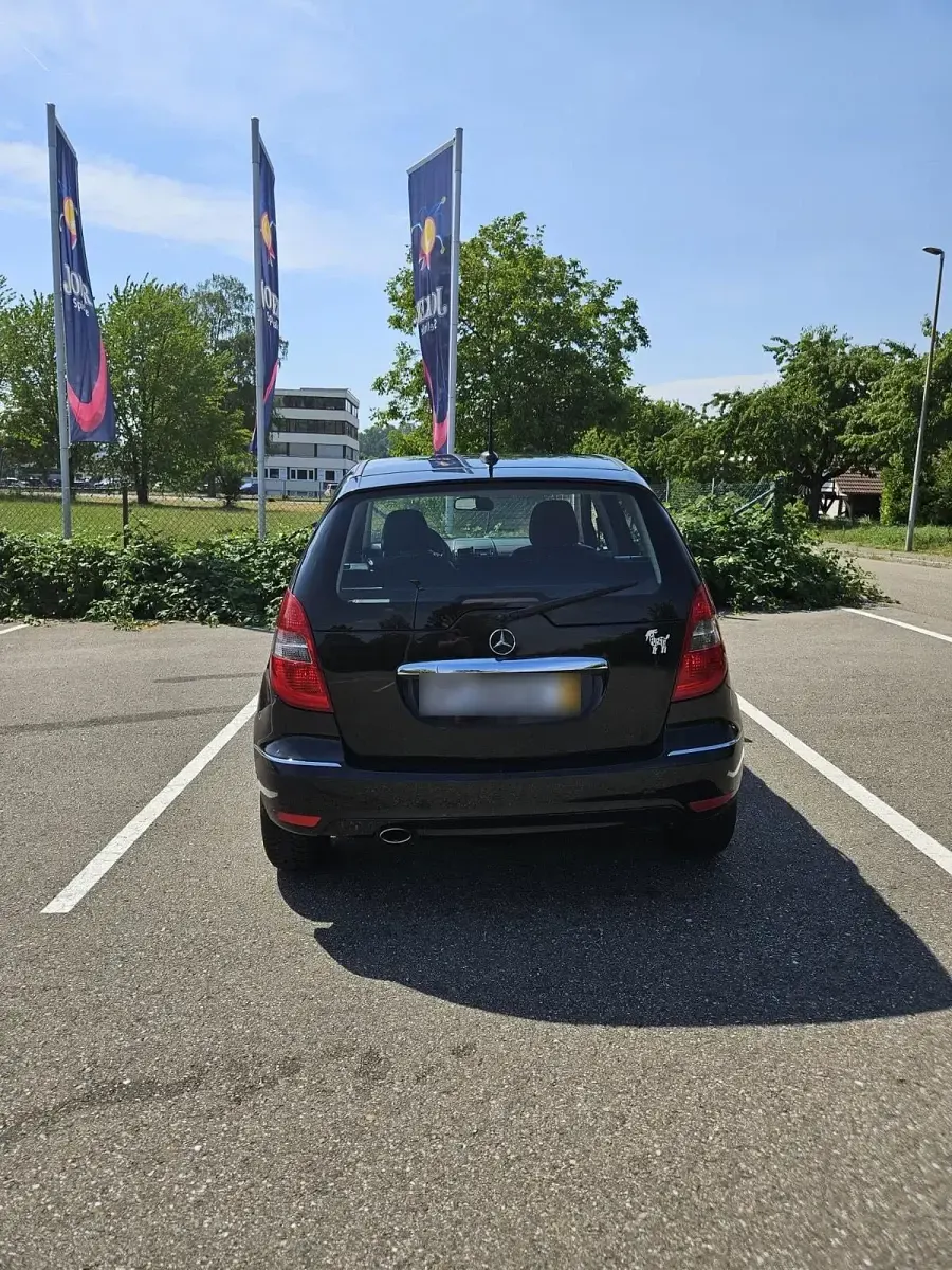 Gebraucht Mercedes A160 95 PS (69 kW) 2011 Kleinwagen