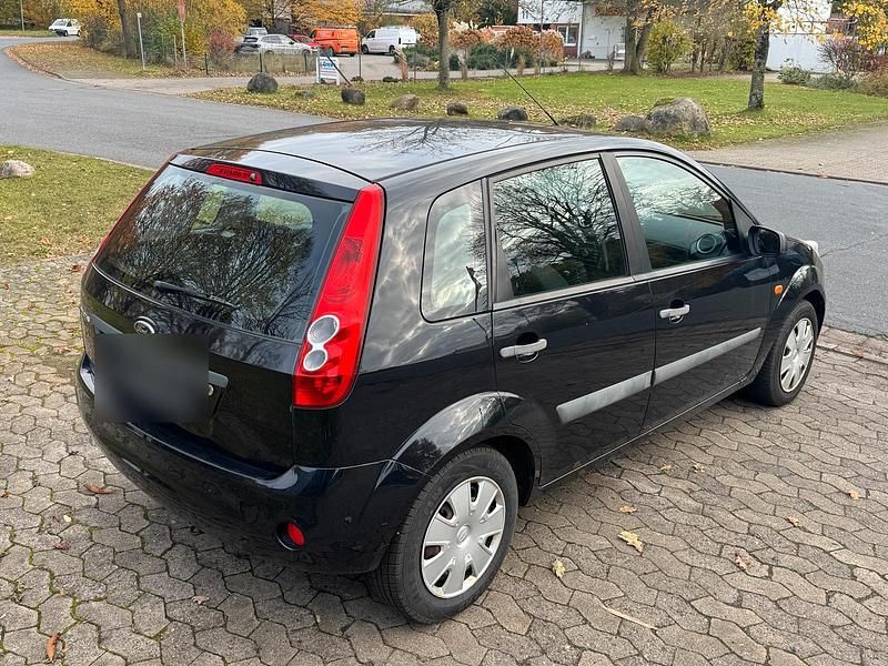 Gebraucht Ford Fiesta 80 PS (58 kW) 2006 Schwarz Kleinwagen