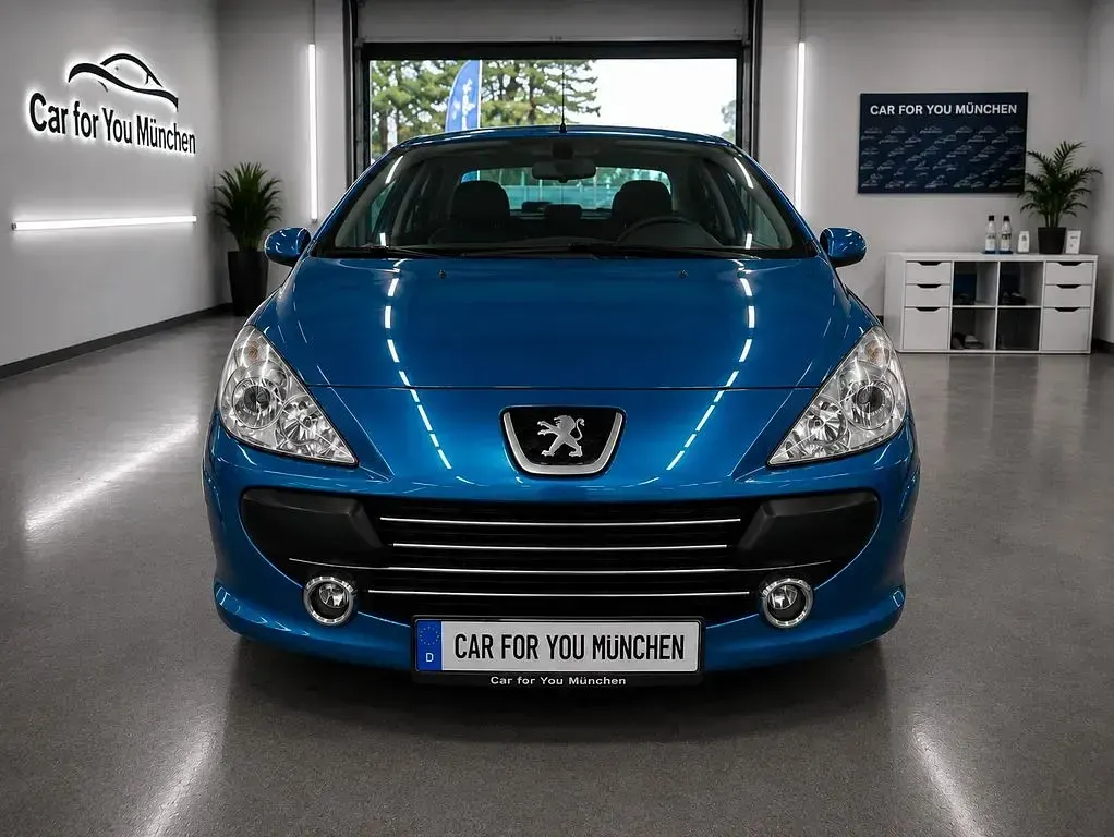 Gebraucht Peugeot 307 CC Tendance 140 PS (102 kW) 2006 Blau Cabrio