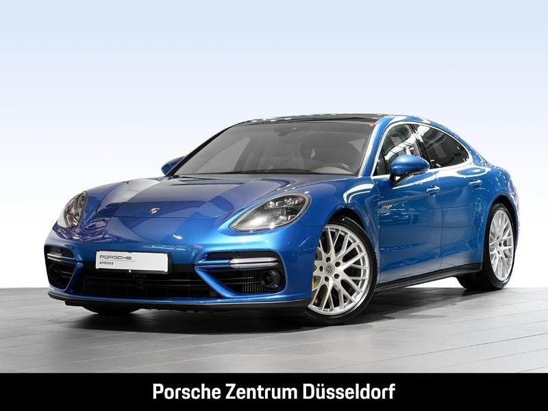 Saphirblaumetallic Gebraucht 2017 Porsche Panamera Turbo S Limousine | 79.900 € (Teuer) - Bild 1/4