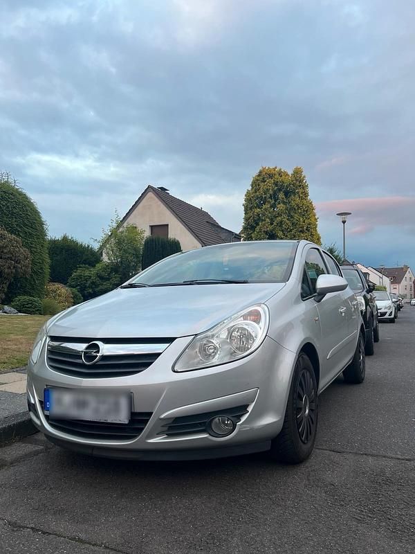 Silber Gebraucht 2007 Opel Corsa Kleinwagen | 750 € (Superpreis) - Bild 1/4