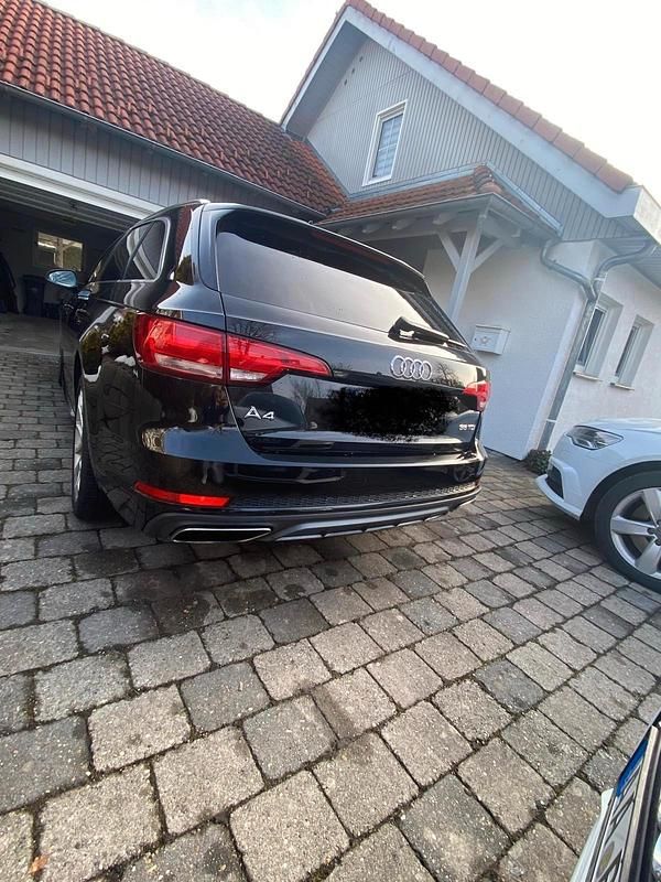 Gebraucht Audi A4 150 PS (110 kW) 2019 Schwarz Kombi