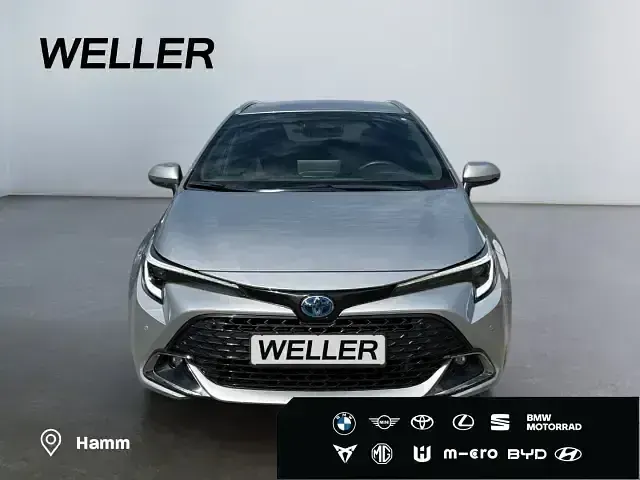 Gebraucht Toyota Corolla Team 196 PS (144 kW) 2023 Silber Kombi