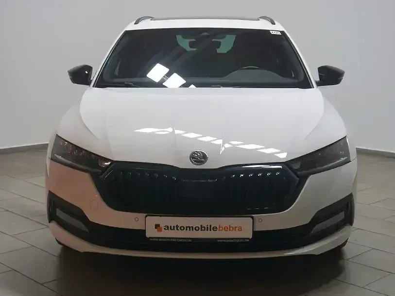 Gebraucht Skoda Octavia 150 PS (110 kW) 2022 Candyweiss Kombi