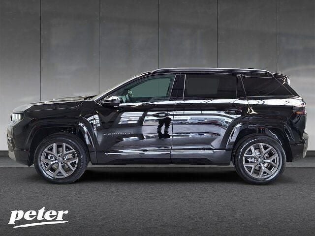 Neu Jeep Compass 144 PS (105 kW) 2026 Vulcano black SUV