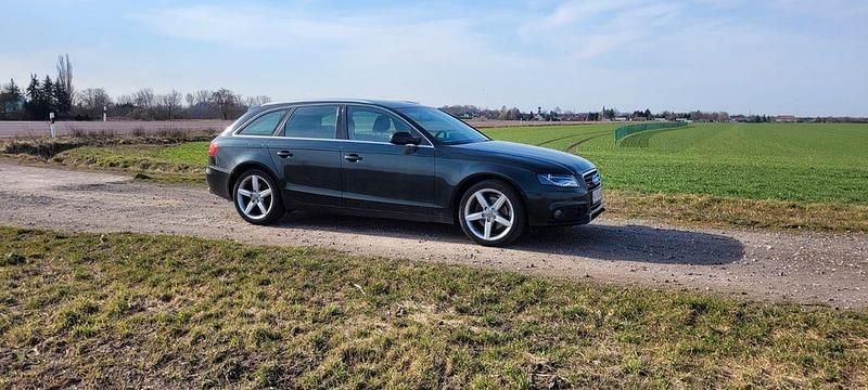 Gebraucht Audi A4 Ambiente 239 PS (175 kW) 2010 Grün Kombi