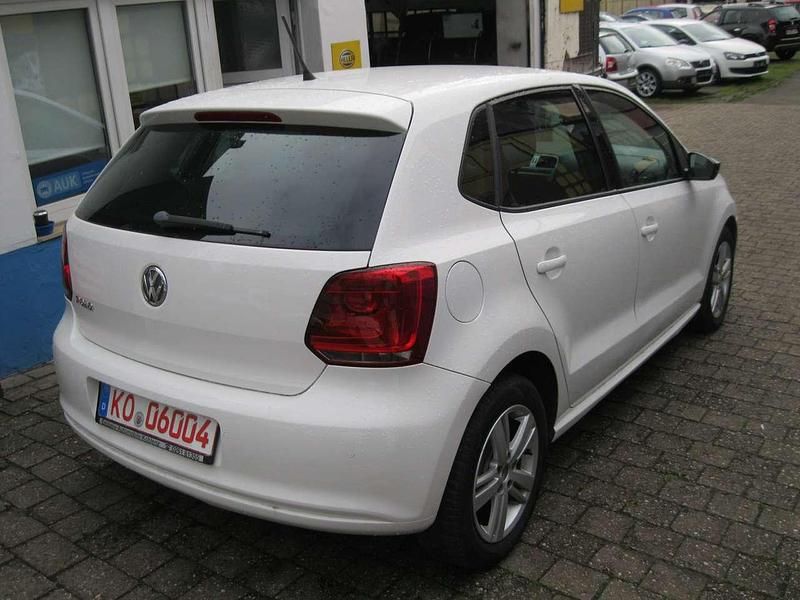 Gebraucht VW Polo Match 60 PS (44 kW) 2012 Weiß Kleinwagen