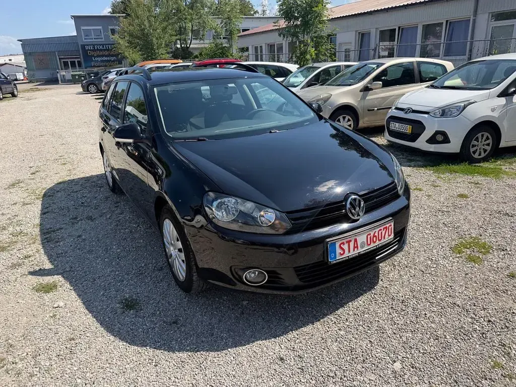 Gebraucht VW Golf VI Match 122 PS (89 kW) 2013 Schwarz Kombi
