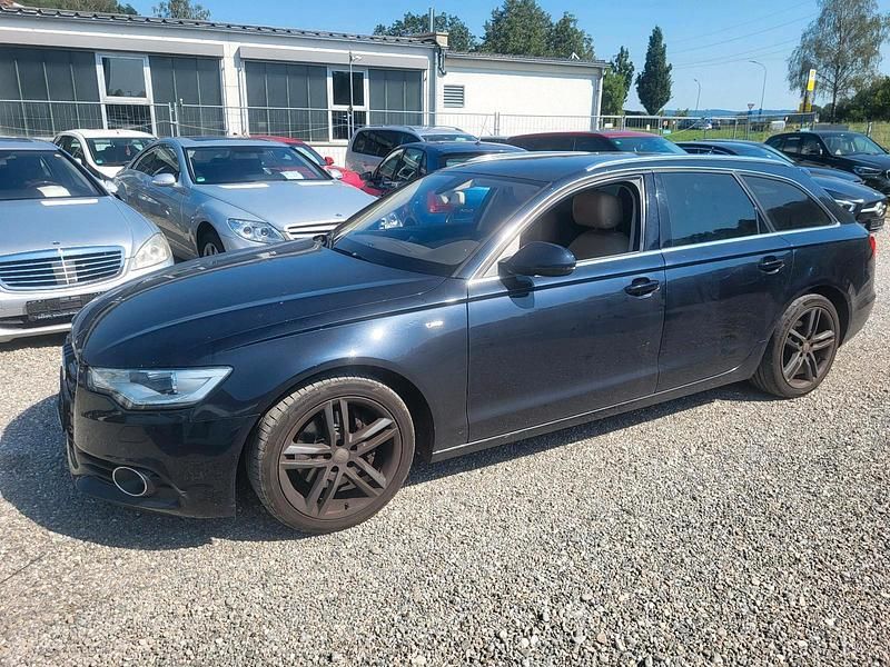 Gebraucht Audi A6 Comfort 204 PS (150 kW) 2014 Schwarz Kombi