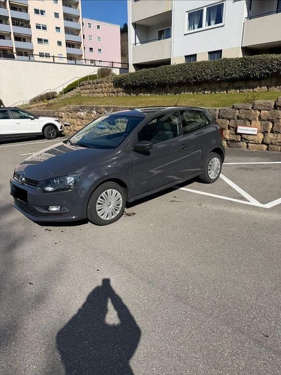 Gebraucht VW Polo Trendline 60 PS (44 kW) 2016 Grau Kleinwagen