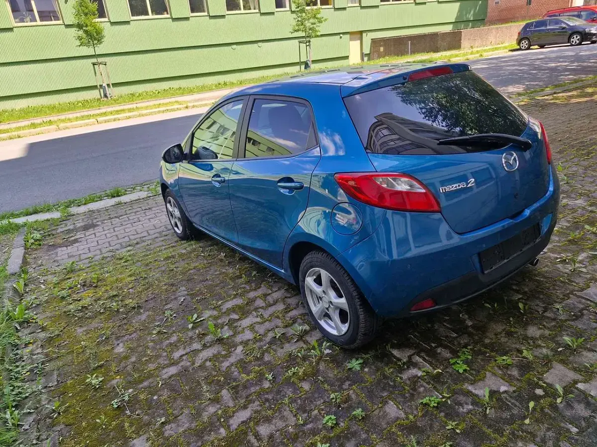 Gebraucht Mazda 2 Kenko 84 PS (61 kW) 2013 Faroblau metallic Kleinwagen