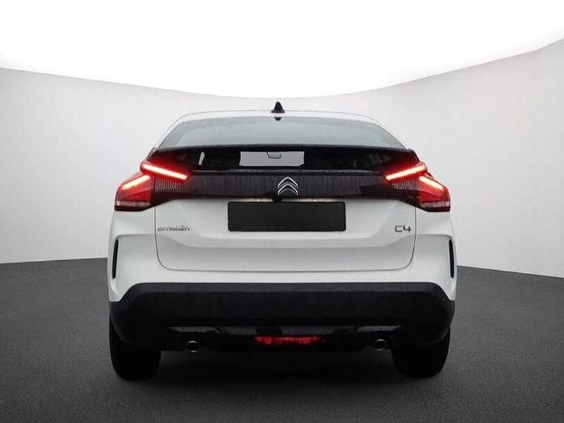 Gebraucht Citroën C4 Feel 131 PS (96 kW) 2023 Weiß Limousine