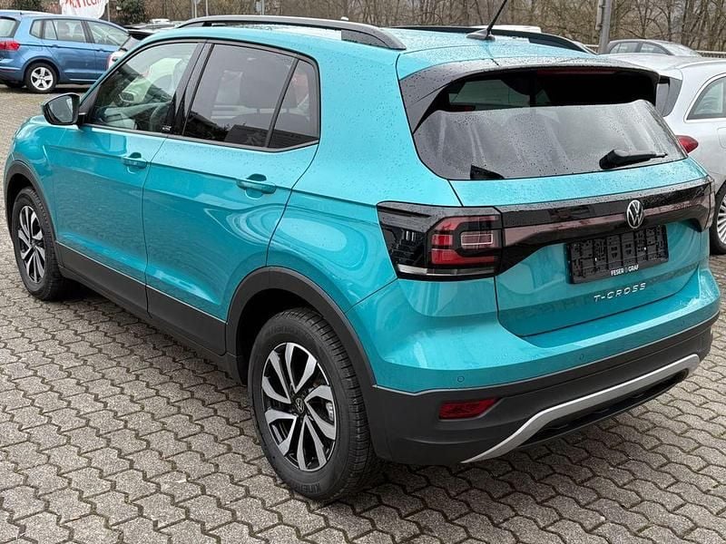 Gebraucht VW T-Cross Active 110 PS (80 kW) 2023 Blau SUV