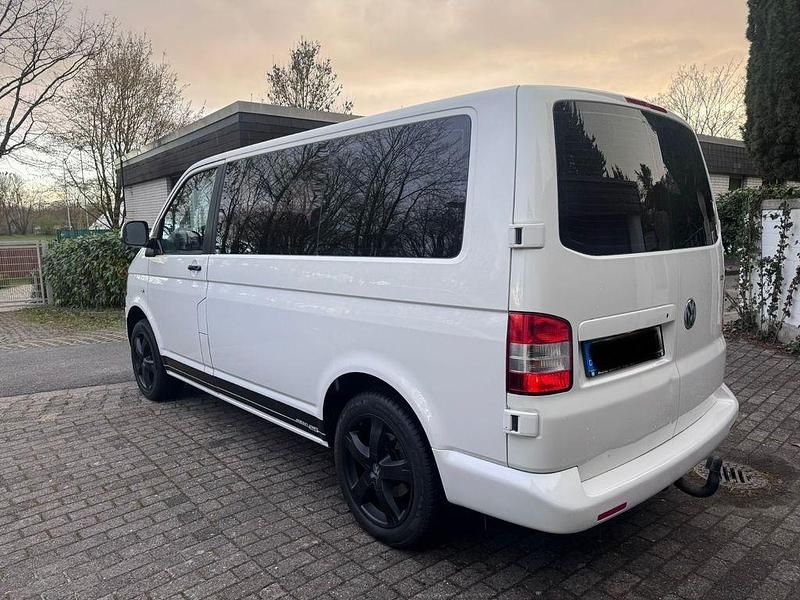Gebraucht VW T5 Edition 140 PS (102 kW) 2010 Weiß Van