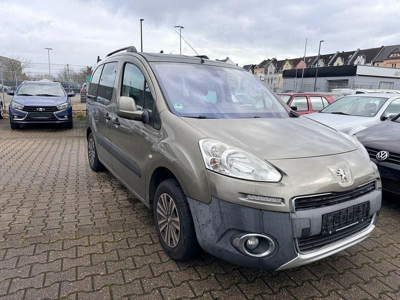 Gebraucht Peugeot Partner Tepee Active 114 PS (83 kW) 2014 Van / Kleinbus