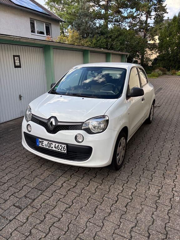Weiß Gebraucht 2017 Renault Twingo Life Kleinwagen | 2.900 € (Fairer Preis) - Bild 1/4