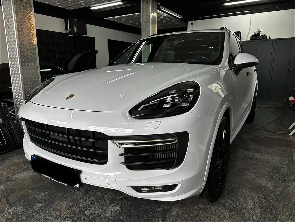 Gebraucht Porsche Cayenne 441 PS (324 kW) 2017 Weiß SUV