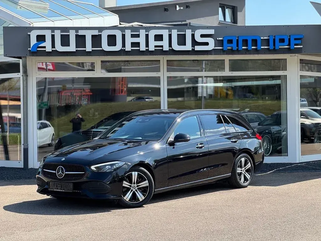 Gebraucht Mercedes 220 200 PS (147 kW) 2023 Schwarz Limousine