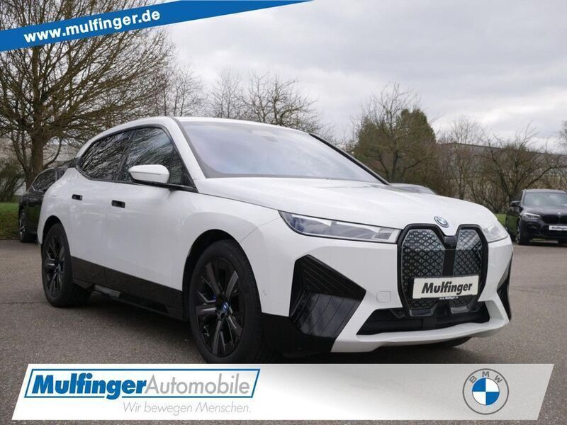 Alpinweiss Gebraucht 2023 BMW iX Sport Line SUV | 50.118 € (Superpreis) - Bild 1/4