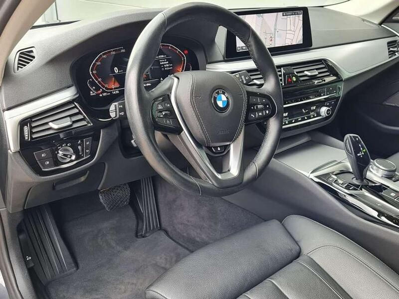 Gebraucht BMW 540 Sport Line 320 PS (235 kW) 2020 Grau Kombi