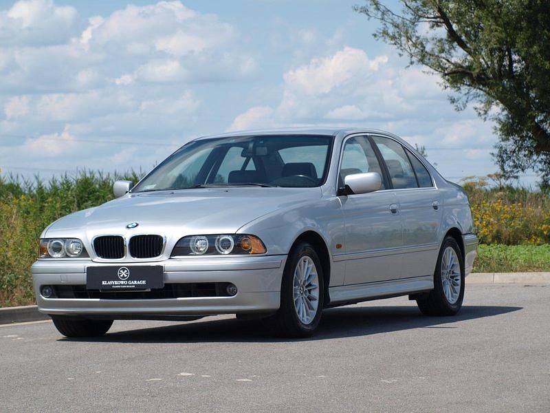 Silber Gebraucht 2003 BMW 525 Limousine | 12.900 € - Bild 1/4