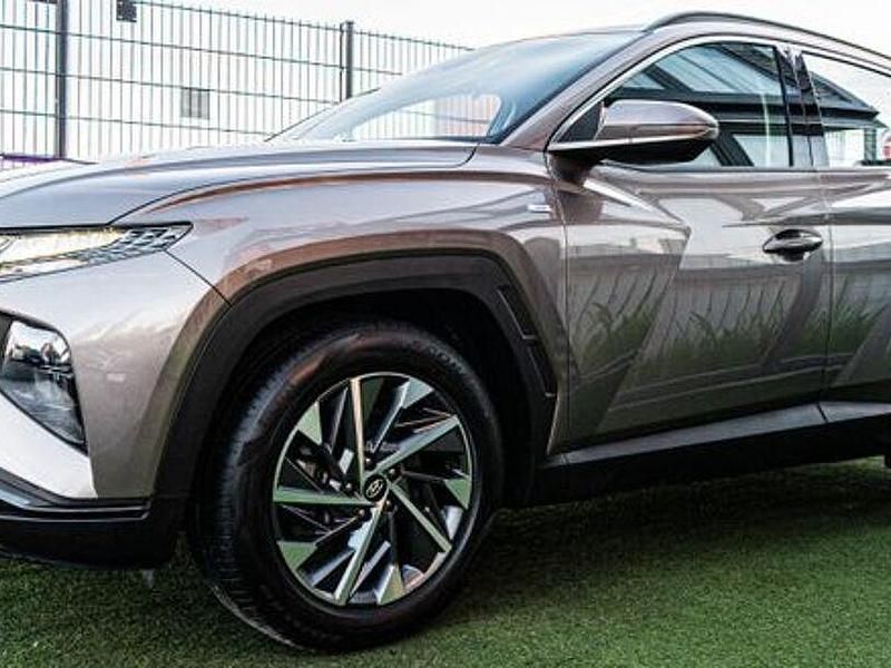 Gebraucht Hyundai Tucson Select 150 PS (110 kW) 2023 Braun SUV