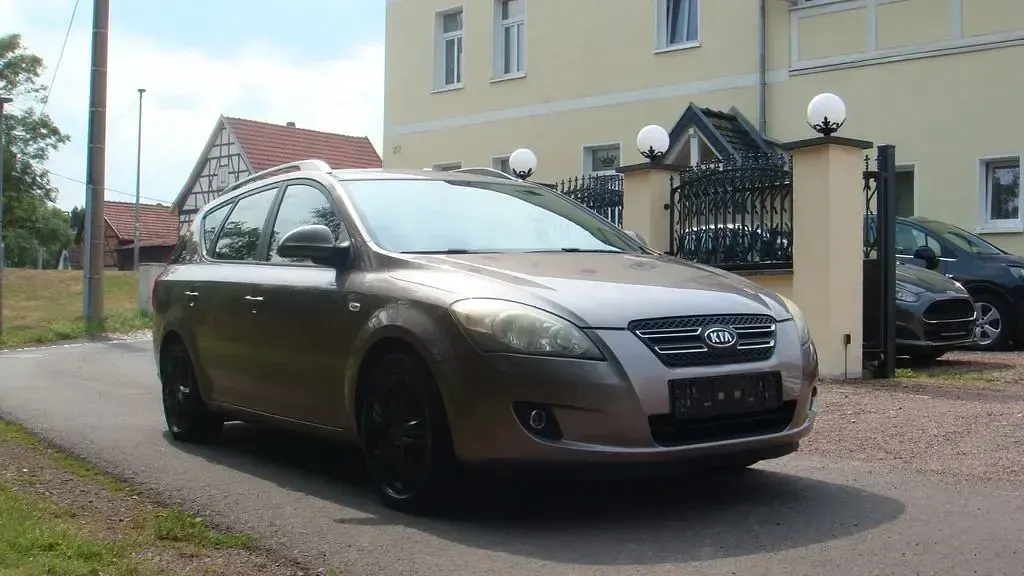 Gebraucht Kia Ceed EX 116 PS (85 kW) 2008 Grau Kleinwagen