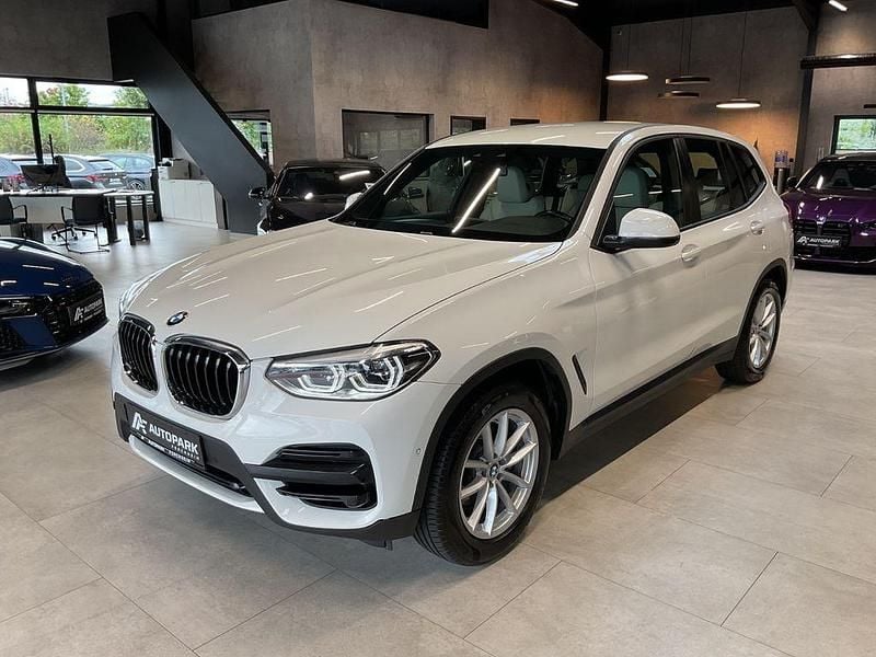 Alpinweiss iii Gebraucht 2020 BMW X3 Advantage SUV | 27.980 € (Fairer Preis) - Bild 1/4