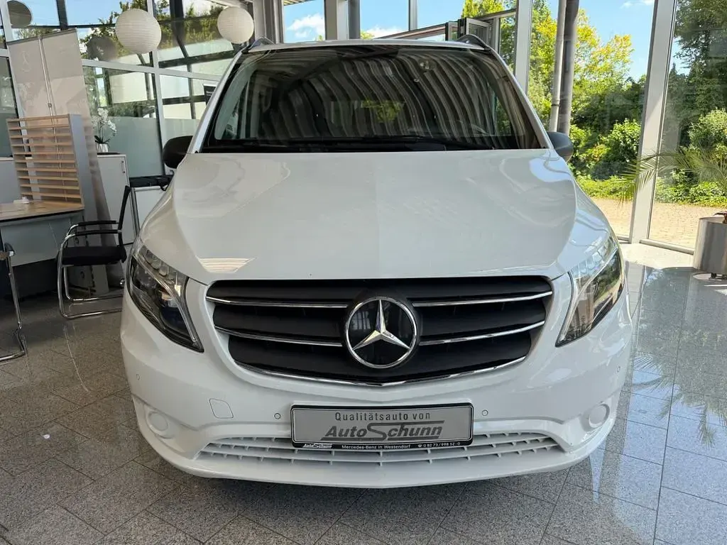 Gebraucht Mercedes Vito 190 PS (139 kW) 2021 Weiß Van