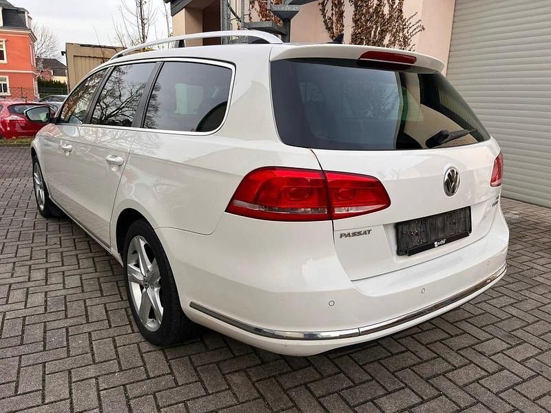 Gebraucht VW Passat Business 150 PS (110 kW) 2013 Weiß Kombi