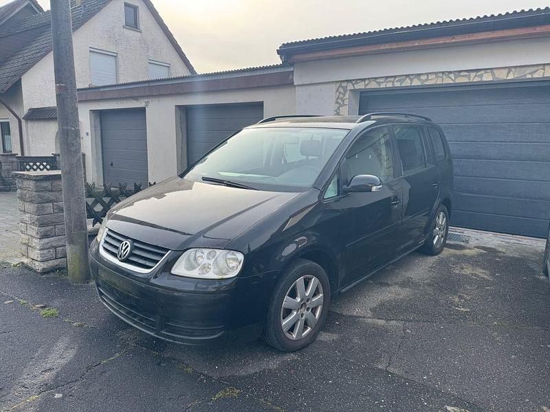 Schwarz Gebraucht 2006 VW Touran Trendline Van / Kleinbus | 1.099 € (Guter Preis) - Bild 1/4