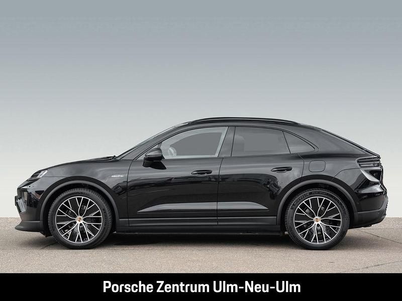 Gebraucht Porsche Macan 300 kW (408 PS) 2025 Tiefschwarzmetallic SUV