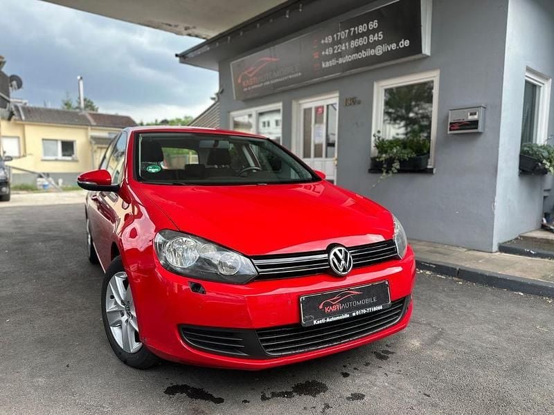 Rot Gebraucht 2009 VW Golf VI Comfortline Limousine | 4.799 € (Fairer Preis) - Bild 1/4